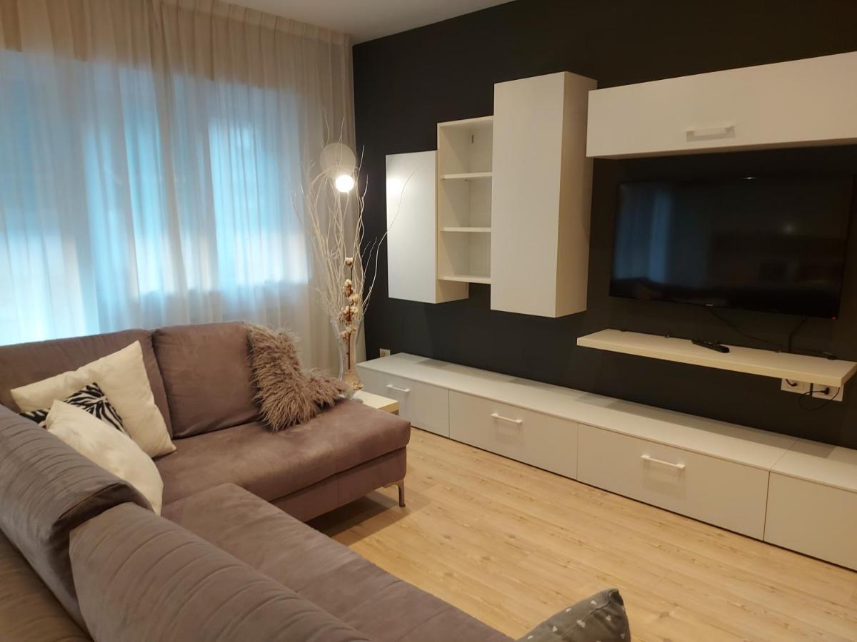 Casa Belle Vacanze Lägenhet Mestre Exteriör bild